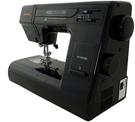 HD-3000 Black Sewing Machine with Quilting Kit